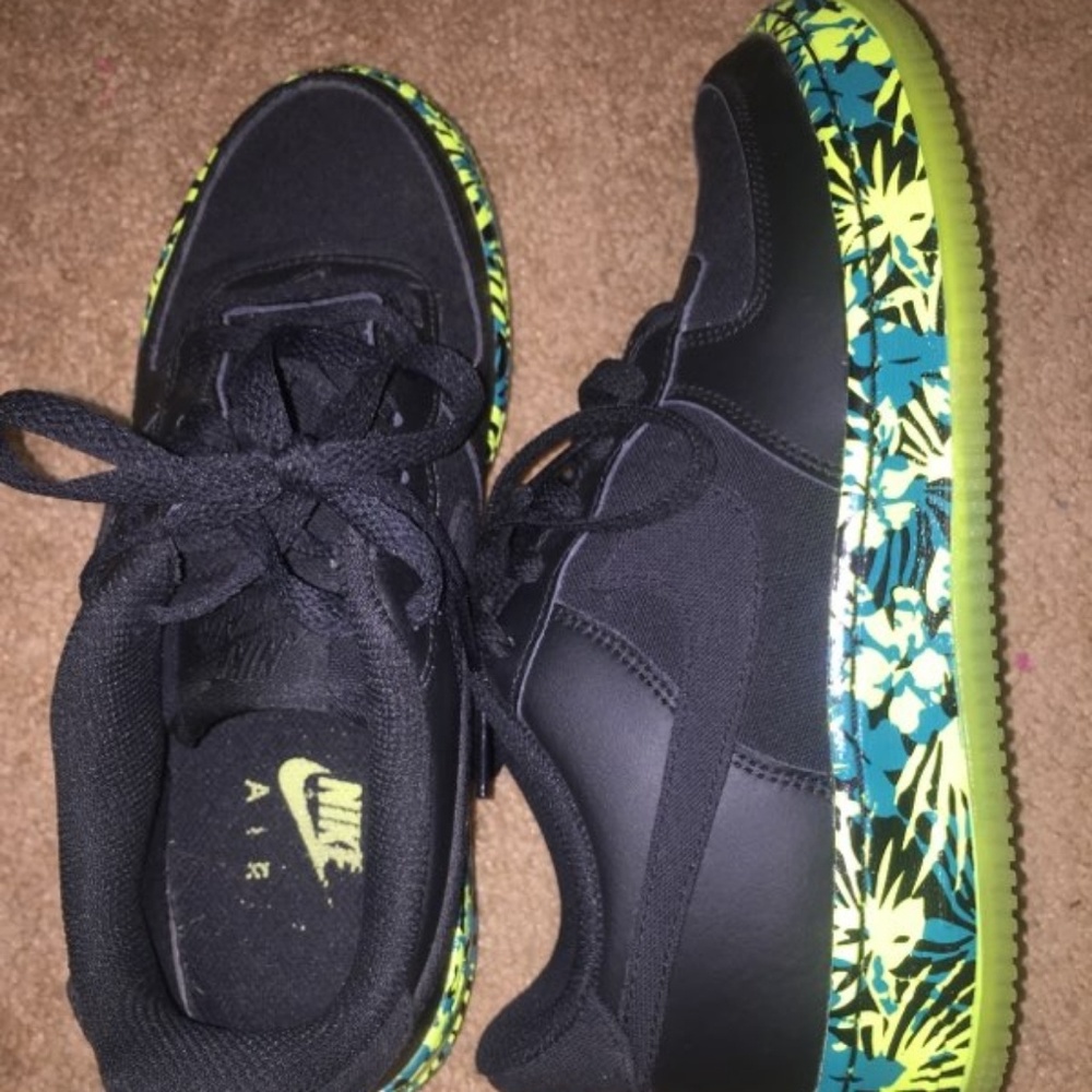 Nike Air Force 1